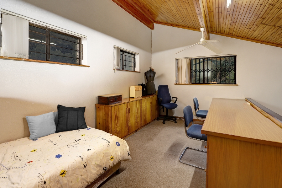 4 Bedroom Property for Sale in Everglen Western Cape